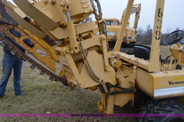 image for item I6925 1995 Vermeer V5750 trencher