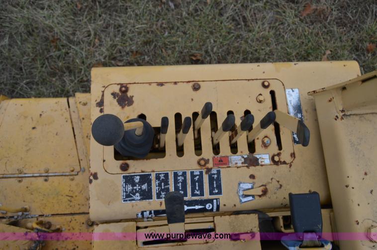 image for item I6925 1995 Vermeer V5750 trencher