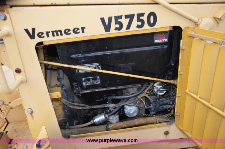 image for item I6925 1995 Vermeer V5750 trencher