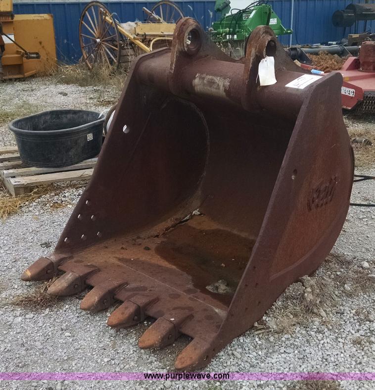image for item I6927 Geith excavator bucket