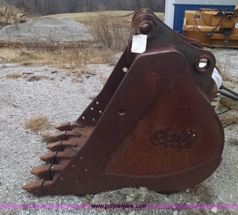 image for item I6927 Geith excavator bucket
