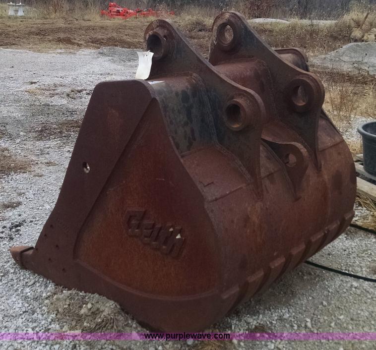 image for item I6927 Geith excavator bucket