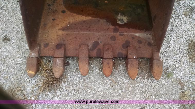image for item I6927 Geith excavator bucket