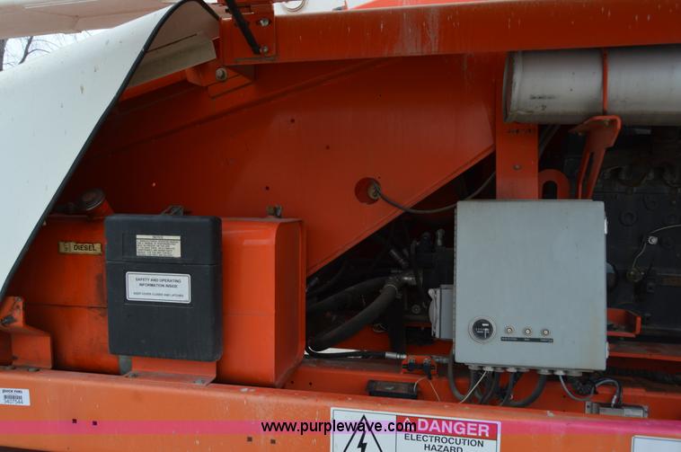 image for item I6959 2007 Snorkel TB66J boom lift