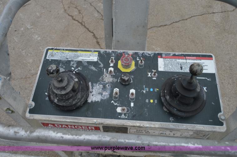 image for item I6959 2007 Snorkel TB66J boom lift