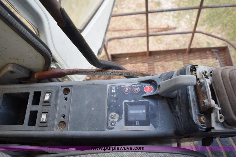 image for item I8621 1997 Link Belt 4300 excavator