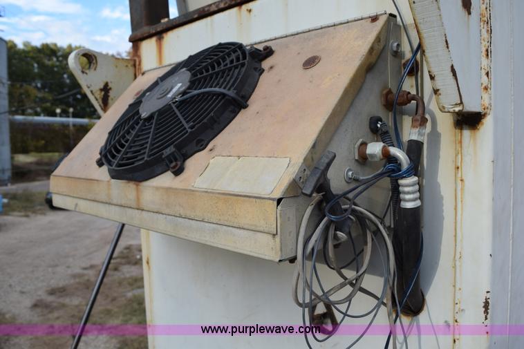 image for item I8621 1997 Link Belt 4300 excavator