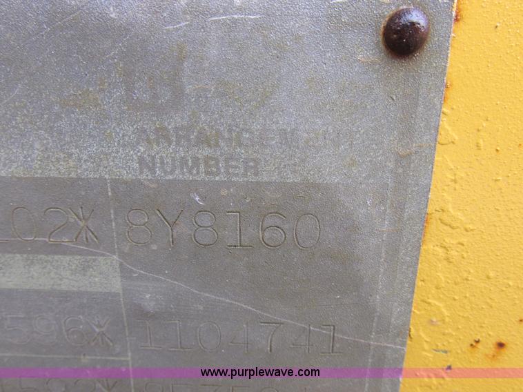 image for item I8834 1994 Caterpillar 939 track loader