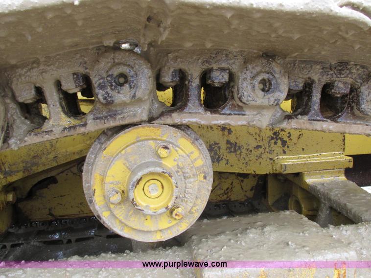 image for item I8834 1994 Caterpillar 939 track loader