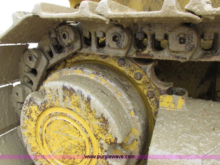 image for item I8834 1994 Caterpillar 939 track loader