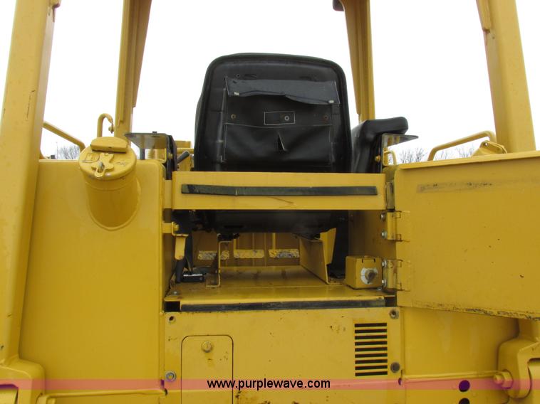 image for item I8834 1994 Caterpillar 939 track loader