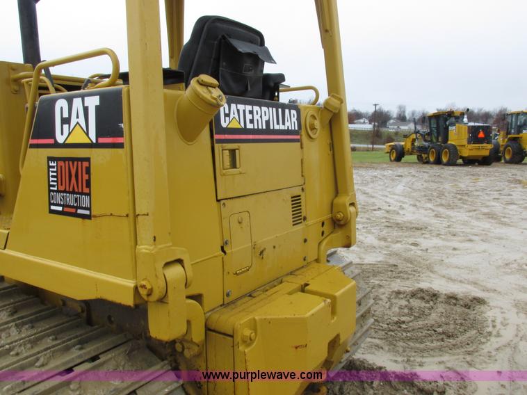 image for item I8834 1994 Caterpillar 939 track loader