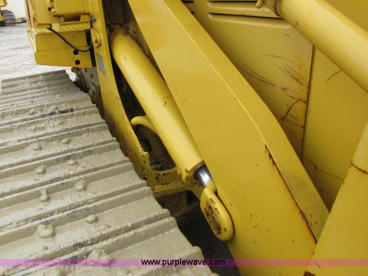 image for item I8834 1994 Caterpillar 939 track loader