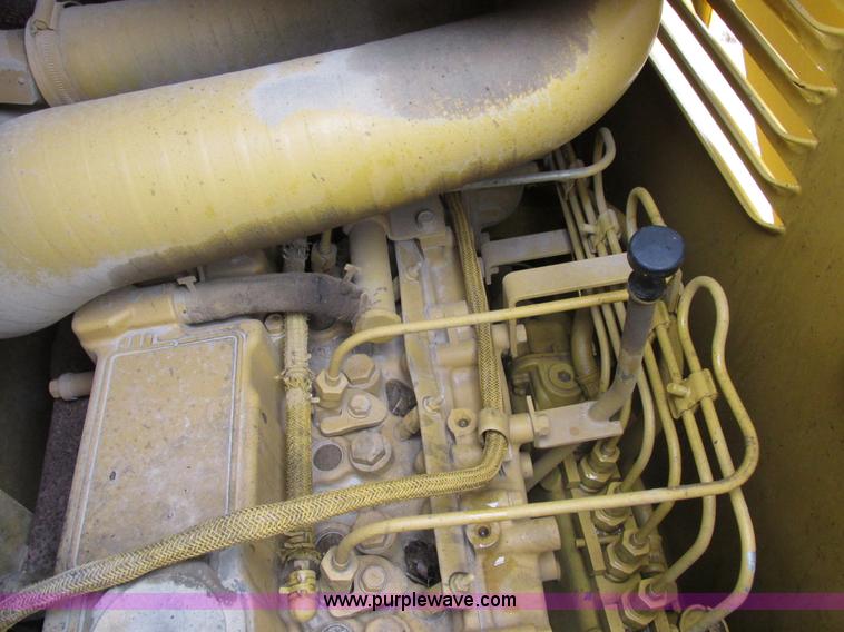 image for item I8834 1994 Caterpillar 939 track loader