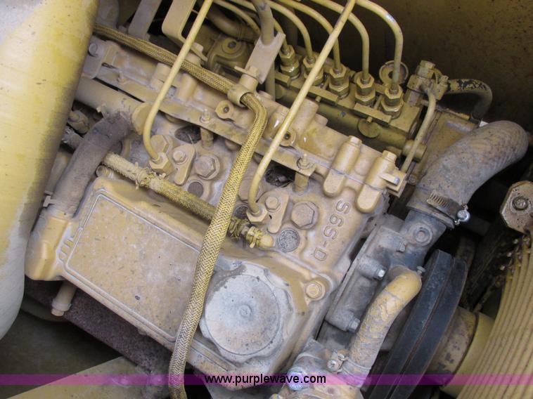 image for item I8834 1994 Caterpillar 939 track loader