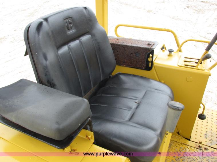 image for item I8834 1994 Caterpillar 939 track loader