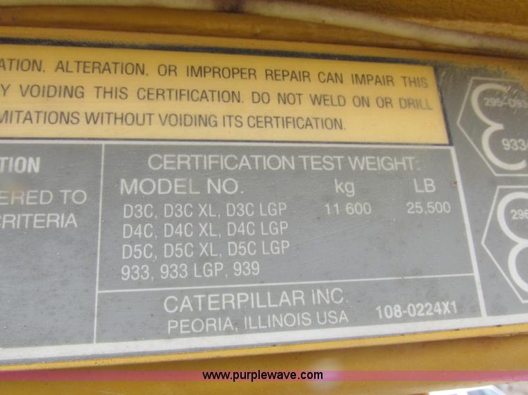 image for item I8834 1994 Caterpillar 939 track loader