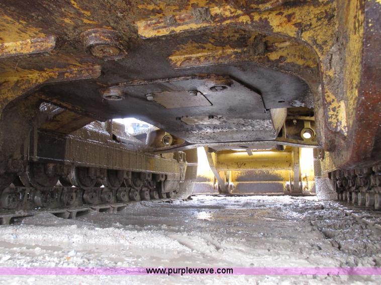 image for item I8834 1994 Caterpillar 939 track loader