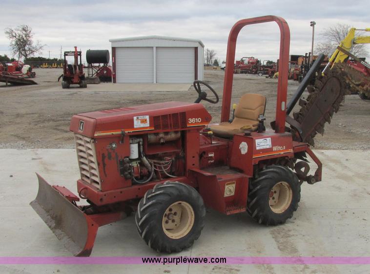 image for item J2336 1994 Ditch Witch 3610DD trencher