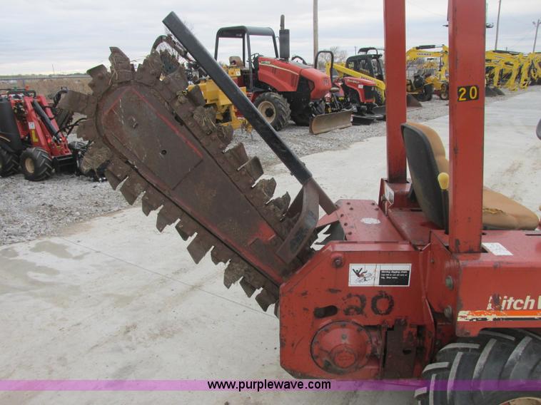 image for item J2336 1994 Ditch Witch 3610DD trencher