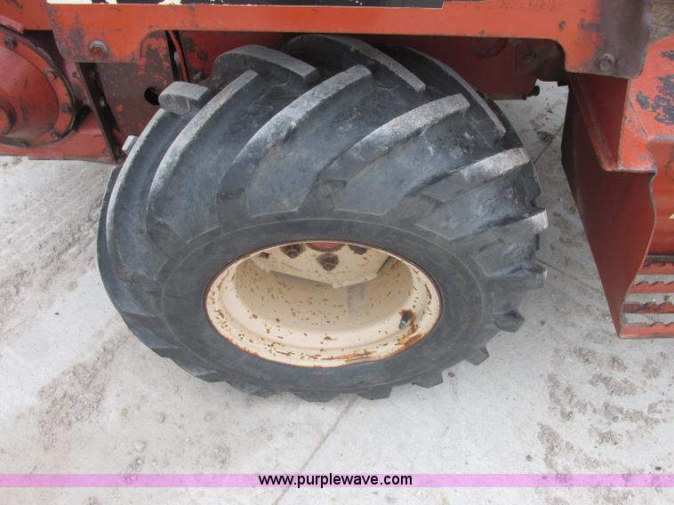 image for item J2336 1994 Ditch Witch 3610DD trencher