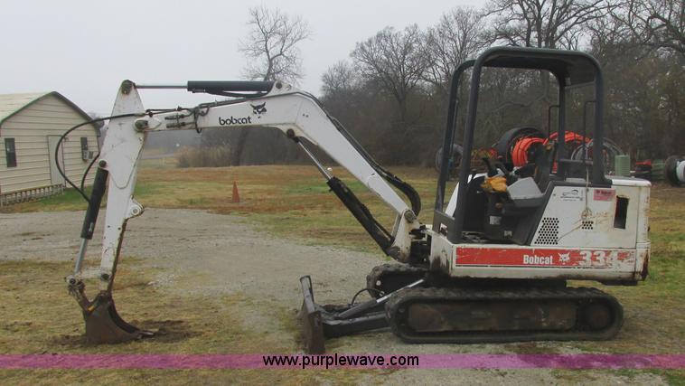 image for item J2345 1999 Bobcat 334 compact excavator