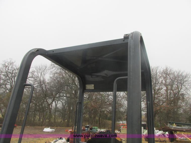 image for item J2345 1999 Bobcat 334 compact excavator