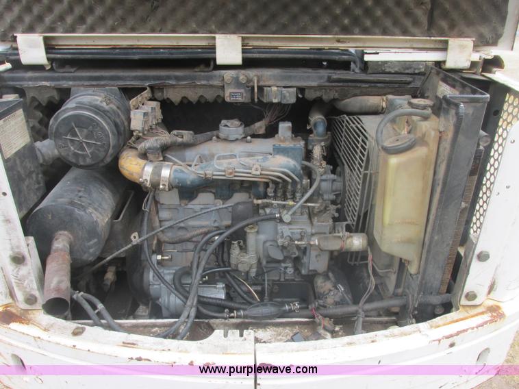 image for item J2345 1999 Bobcat 334 compact excavator