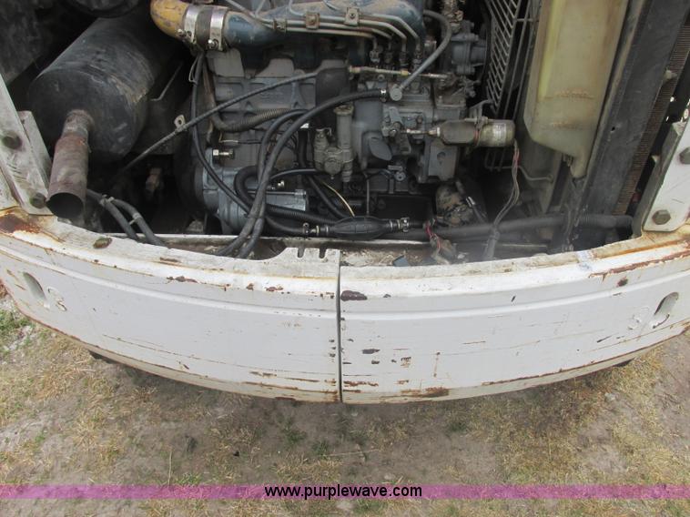 image for item J2345 1999 Bobcat 334 compact excavator