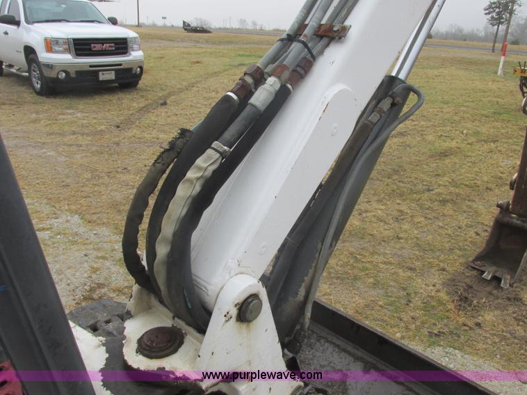 image for item J2345 1999 Bobcat 334 compact excavator