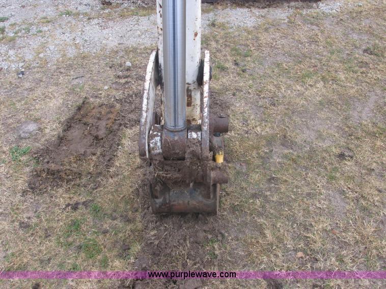 image for item J2345 1999 Bobcat 334 compact excavator