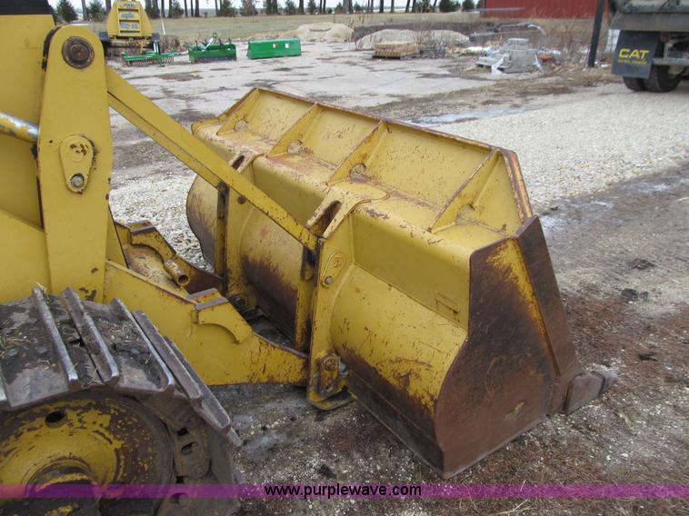image for item J3341 1997 Caterpillar 939 track loader