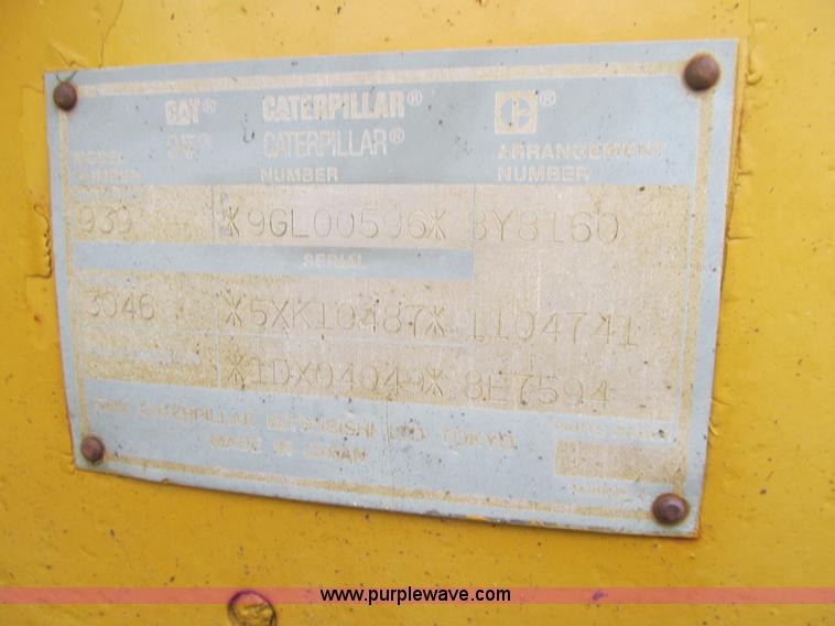 image for item J3341 1997 Caterpillar 939 track loader