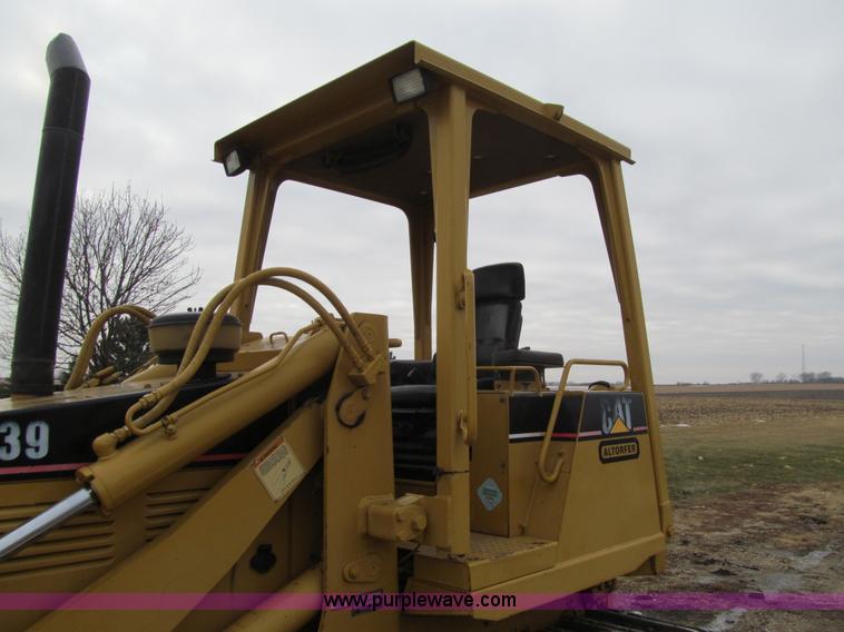 image for item J3341 1997 Caterpillar 939 track loader