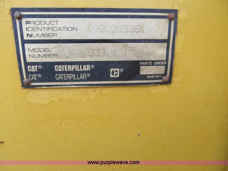 image for item J3341 1997 Caterpillar 939 track loader