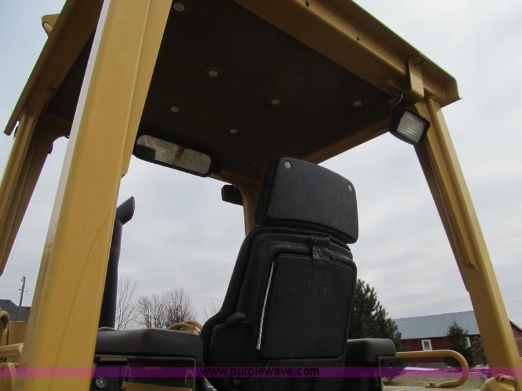 image for item J3341 1997 Caterpillar 939 track loader