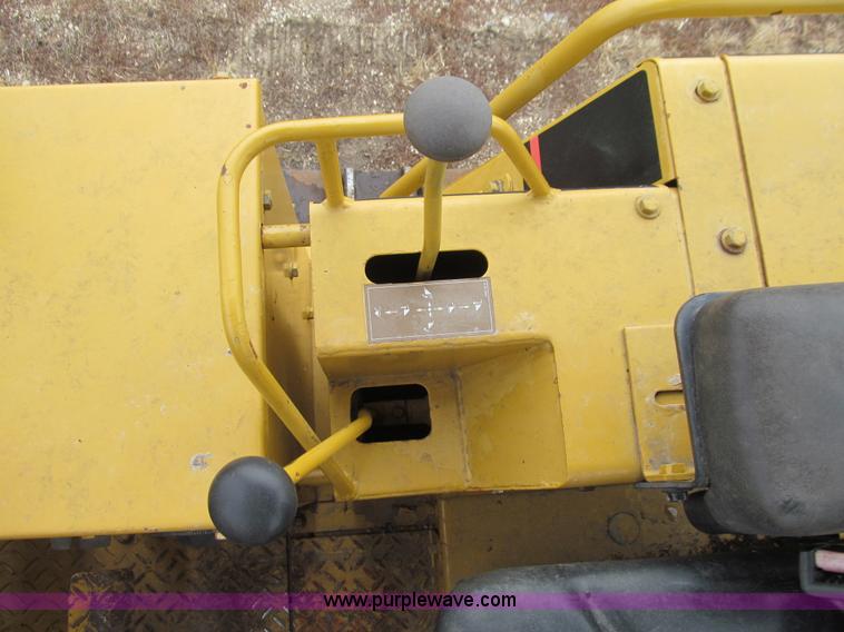 image for item J3341 1997 Caterpillar 939 track loader
