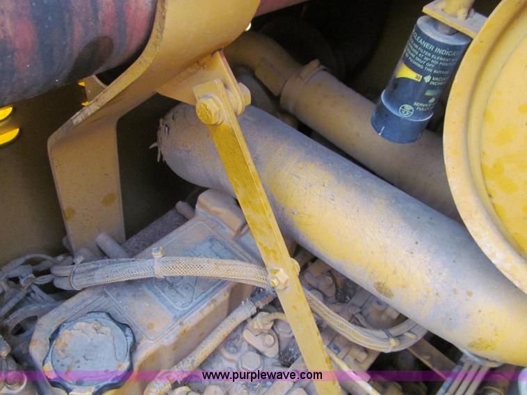 image for item J3341 1997 Caterpillar 939 track loader