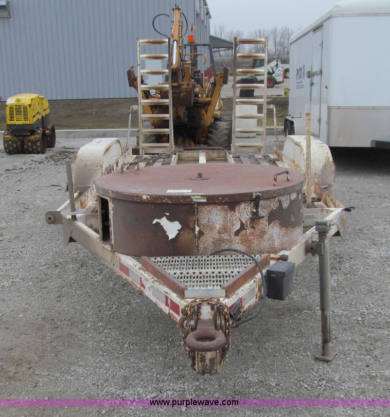 image for item J3342 2001 D&K equipment trailer