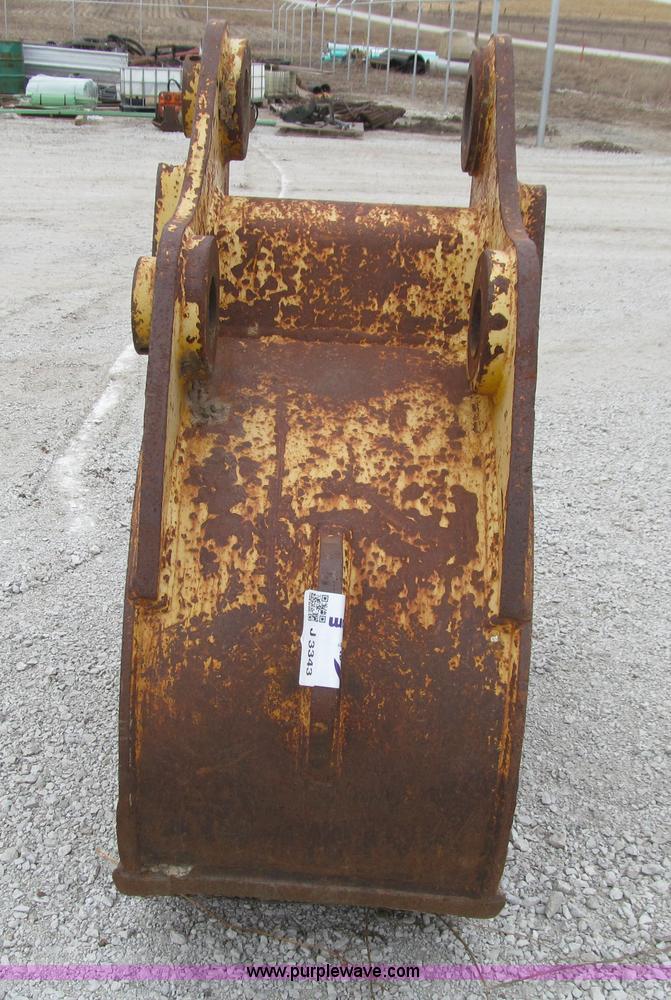 image for item J3343 CF excavator bucket