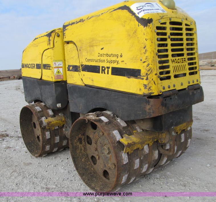 image for item J3346 2008 Wacker RT walk-behind vibratory pad foot compactor