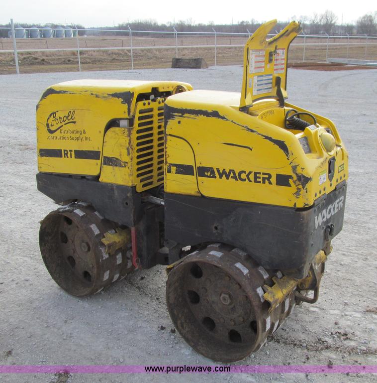 image for item J3346 2008 Wacker RT walk-behind vibratory pad foot compactor