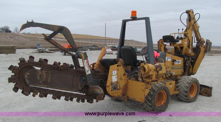 image for item J3347 1999 Case 560 trencher