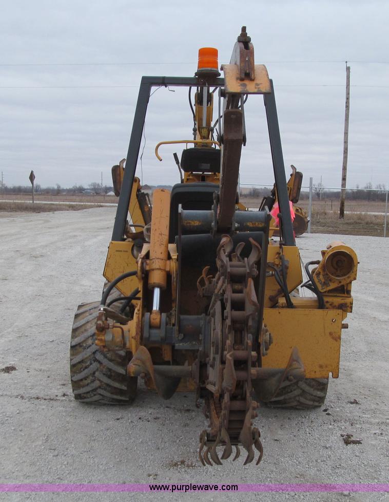 image for item J3347 1999 Case 560 trencher