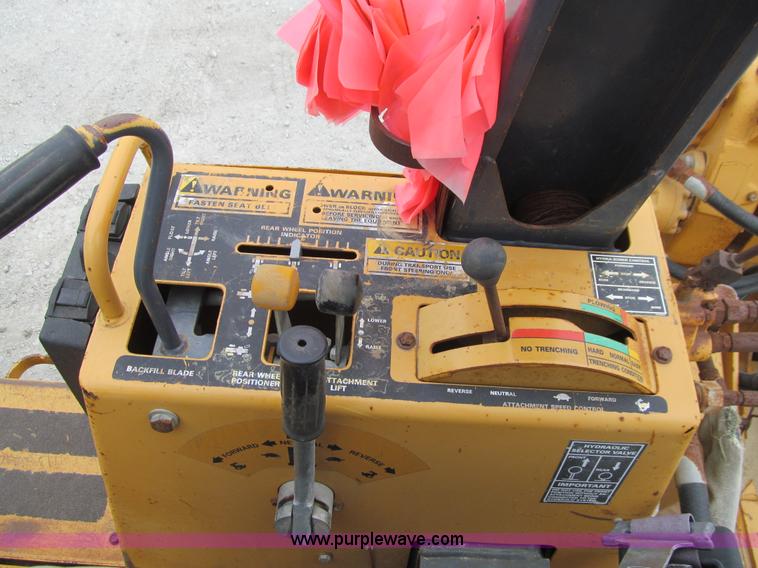 image for item J3347 1999 Case 560 trencher