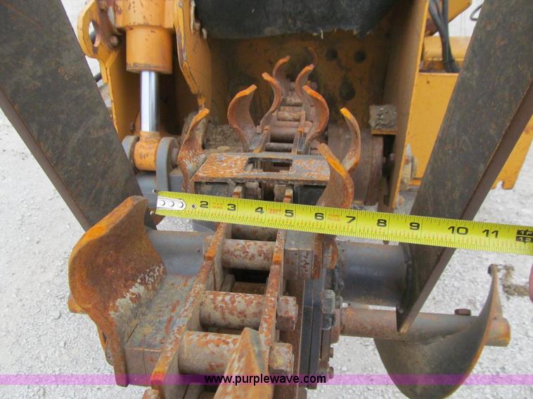 image for item J3347 1999 Case 560 trencher