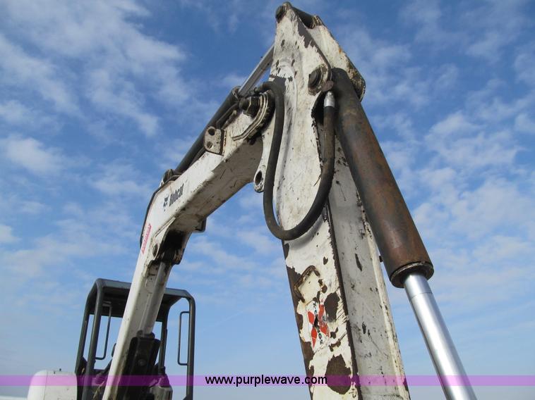 image for item J3349 2003 Bobcat 337D compact excavator
