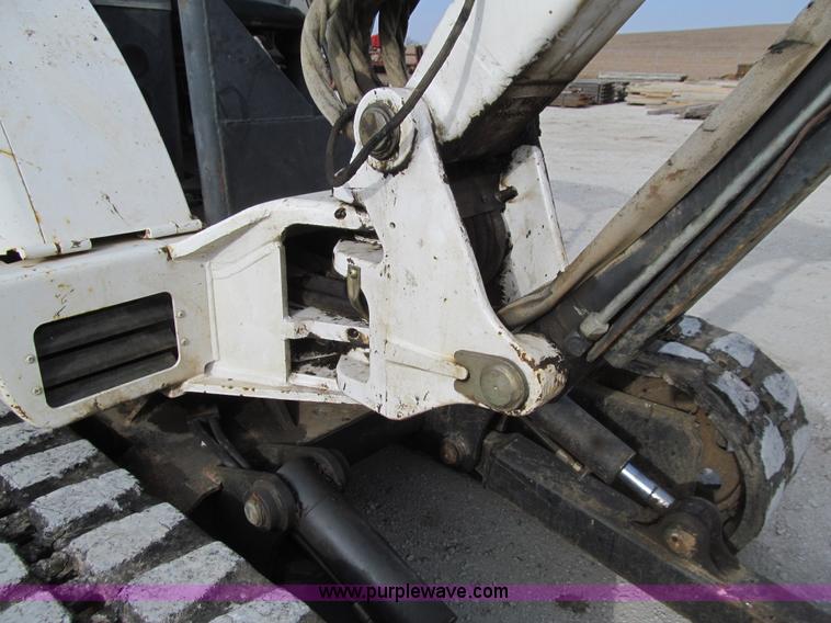 image for item J3349 2003 Bobcat 337D compact excavator