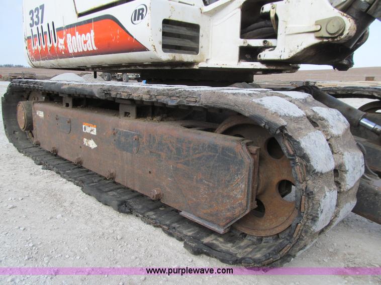 image for item J3349 2003 Bobcat 337D compact excavator