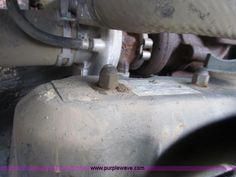 image for item J3349 2003 Bobcat 337D compact excavator